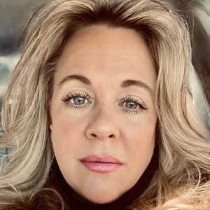 Meet your Posher, Ember